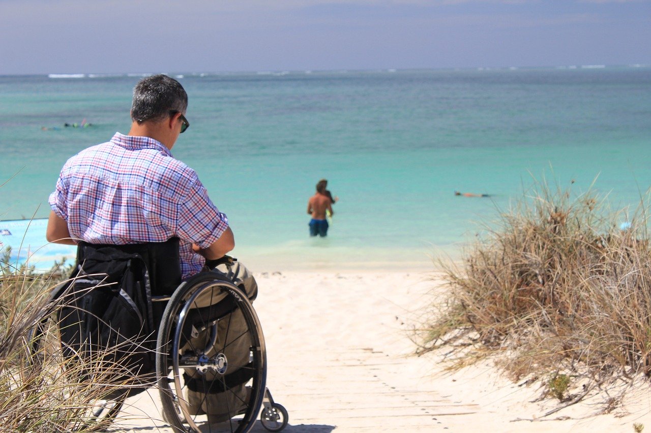 wheelchair, holiday, bea